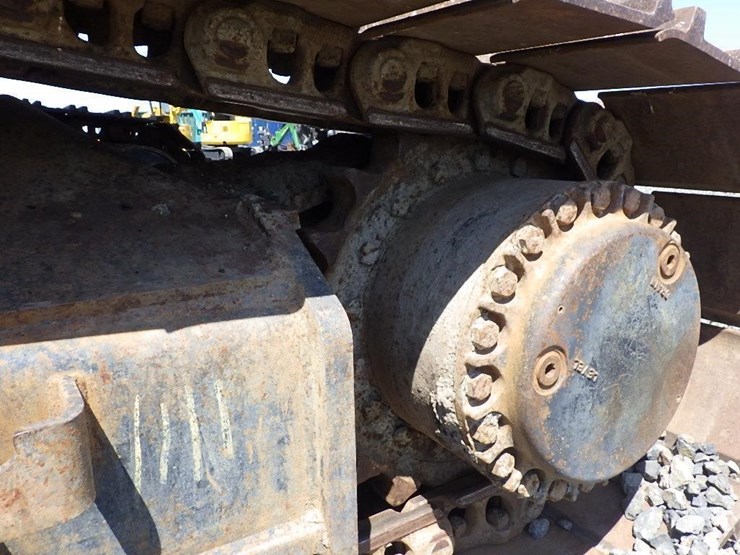 caterpillar-325l-image-9