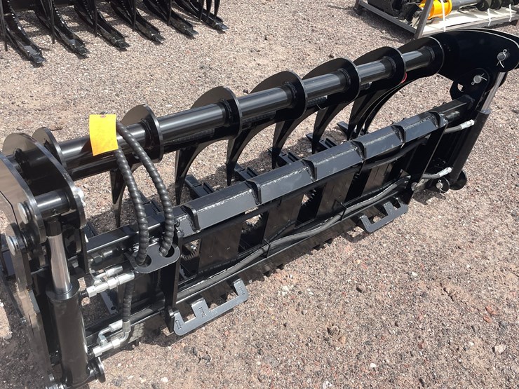 #1312-•-skid-steer-grapple-image-1