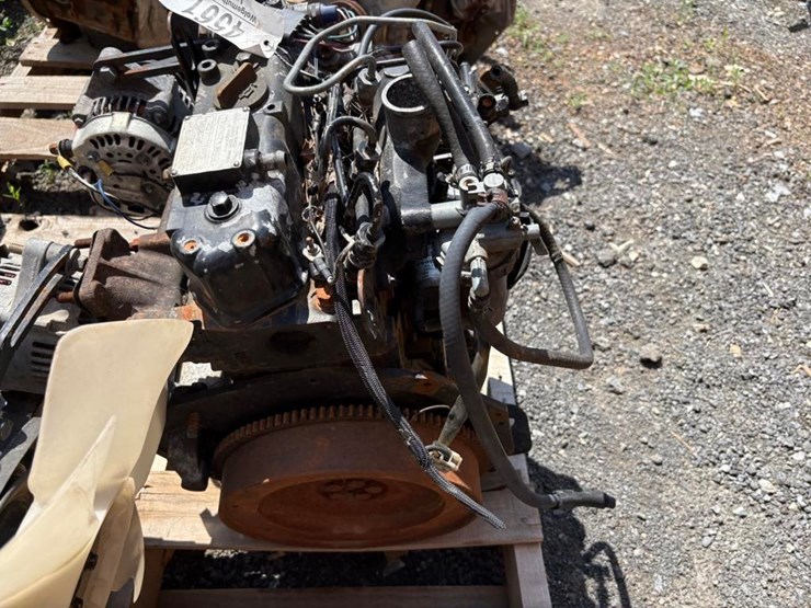yanmar-1ydxl-3-cylinder-diesel-engine-image-2