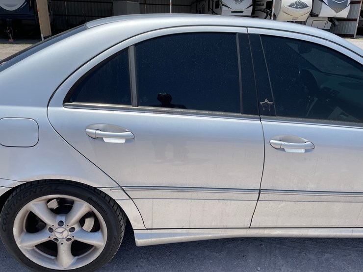 #162-•-2005-mercedes-c230-kompressor-(clean-nm-title)-image-28