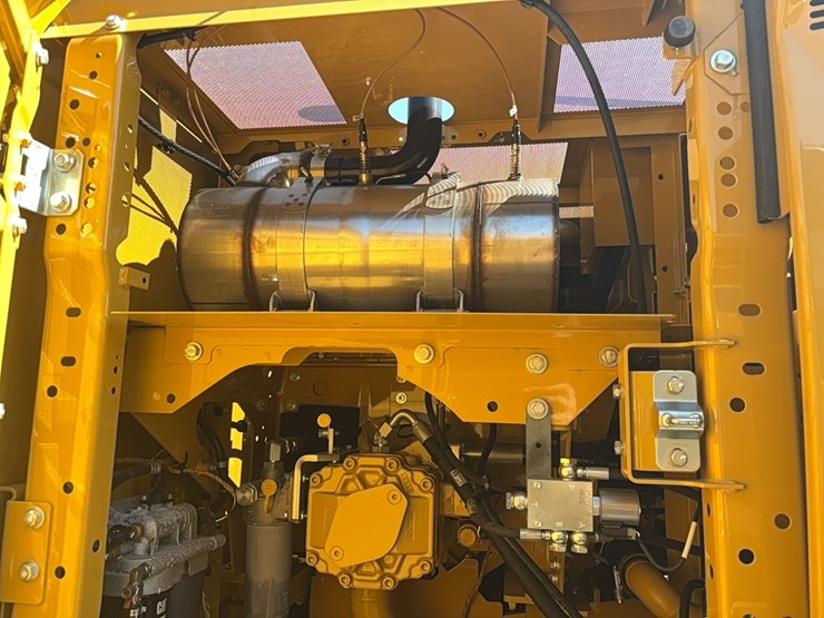 caterpillar-320gc-image-9