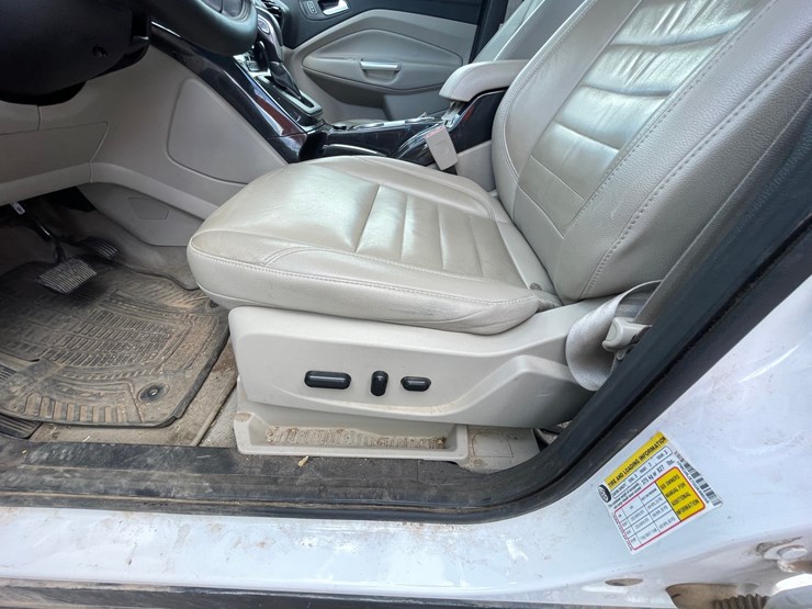 2016-ford-escape-image-51