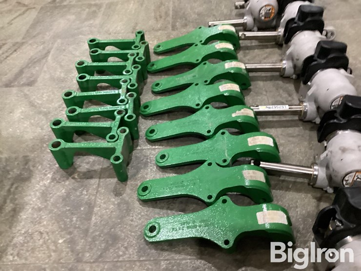 john-deere-8-image-19