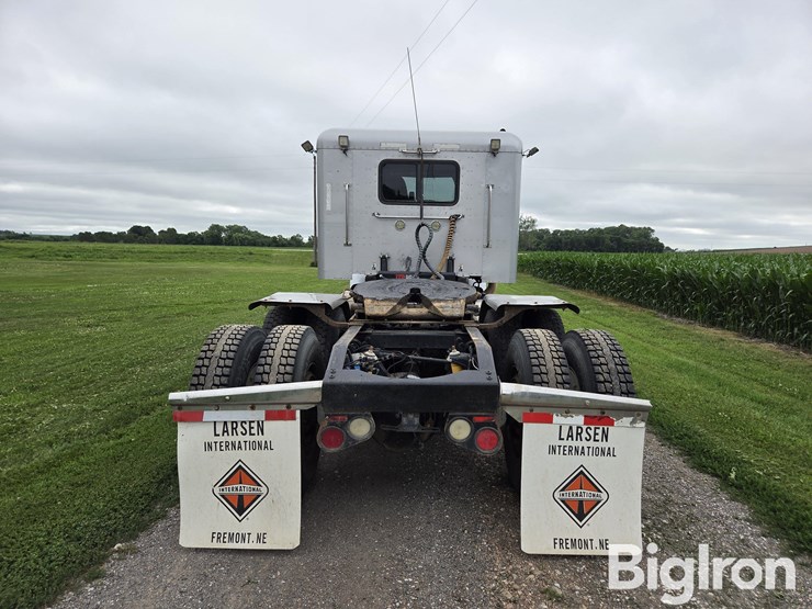 2008-peterbilt-367-image-6