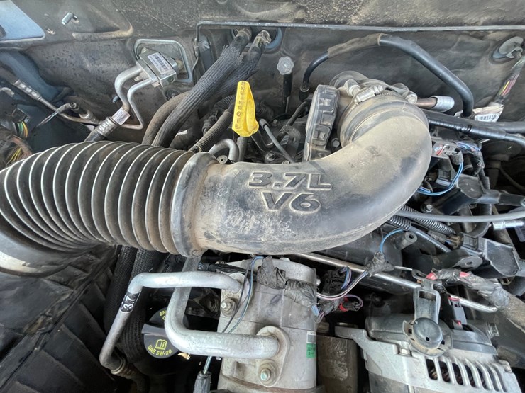 2012-jeep-liberty-image-117