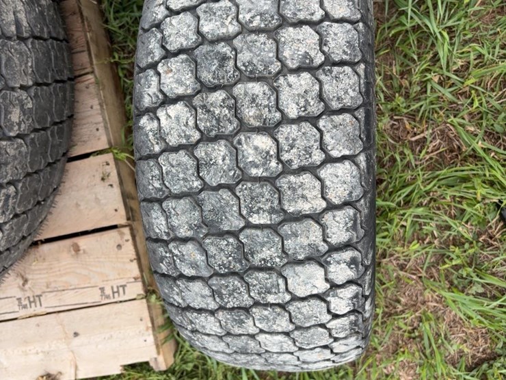 galaxy-turf-tractor-tires-&-rims-image-16