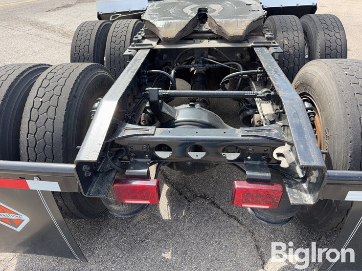 2016-international-prostar-image-9