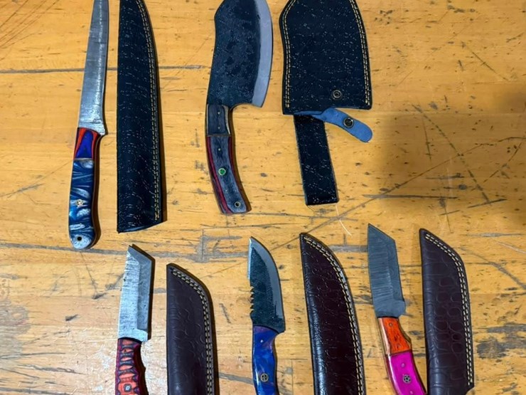 qty-(5)-handmade-fixed-blade-knives-w/-leather-sheaths-damascus-style-&-tactical-assortment-image-1