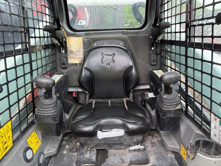 2024-bobcat-t595-image-19