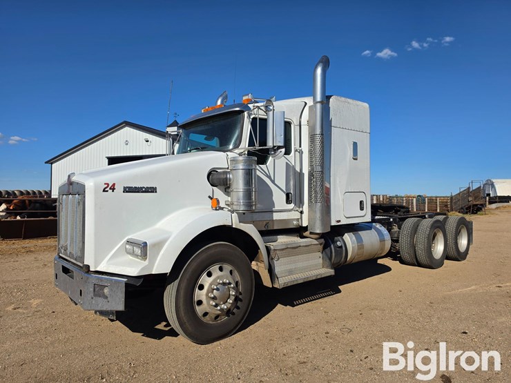 2018-kenworth-t800-image-1