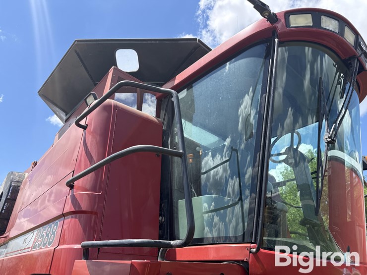 2008-case-ih-2588-image-18