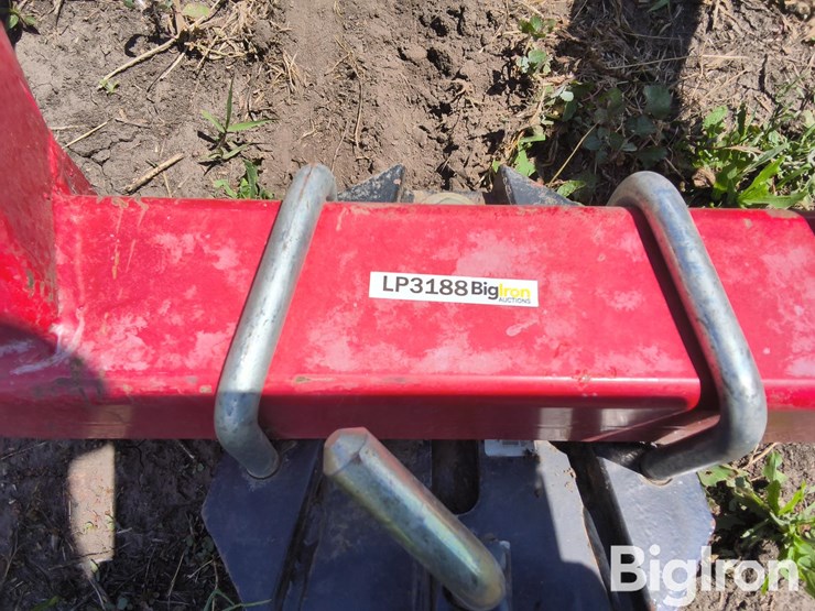 implement-rear-hitch-image-9