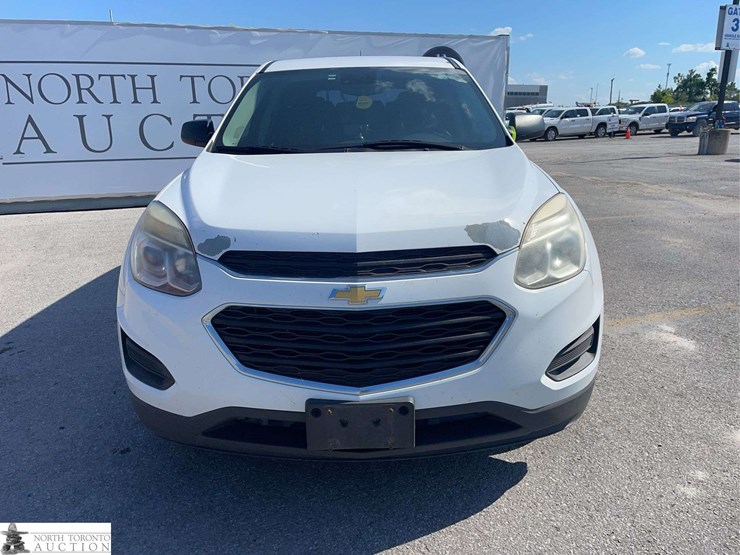 2016-chevrolet-equinox-image-2