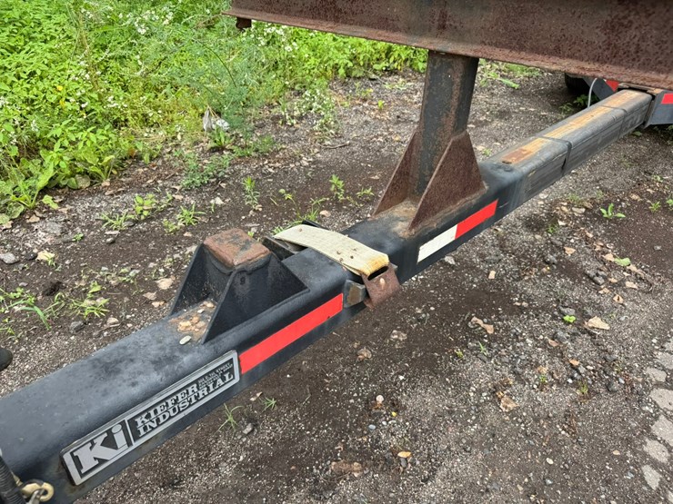 #1866-•-kiefer-industrial-built-tandem-axle-pole-trailer-image-10