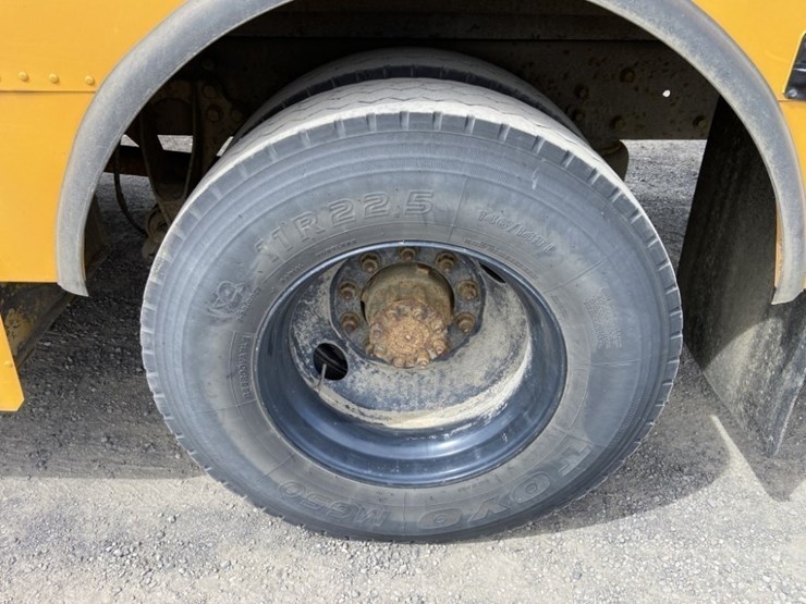 2012-ic-pb105-school-bus-image-38