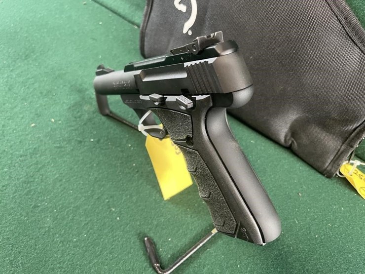 browning-buck-mark-target-22lr-pistol---new-image-5
