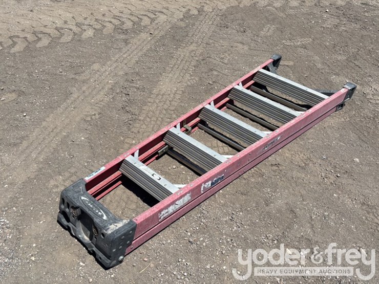 6'-a-frame-ladder-image-3