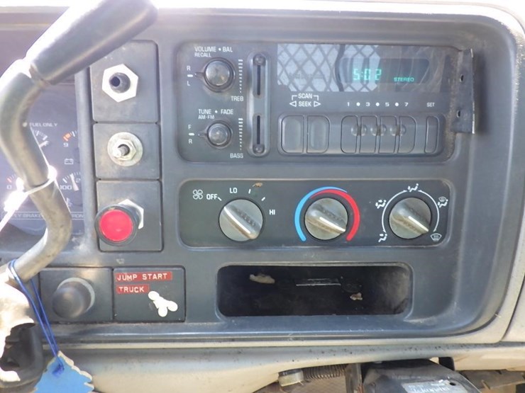 1996-chevrolet-3500-image-21