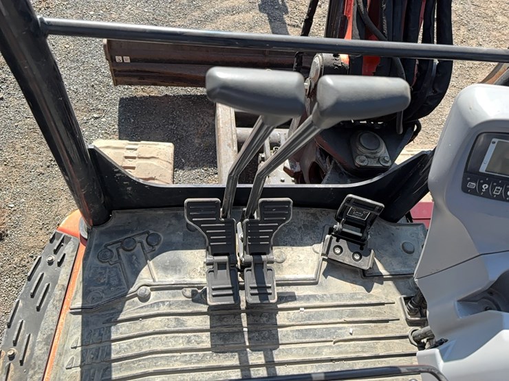 kubota-kx040-4-image-23