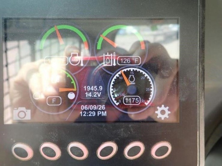 2019-caterpillar-236d-skid-steer-cat0236dlbgz05393-image-10