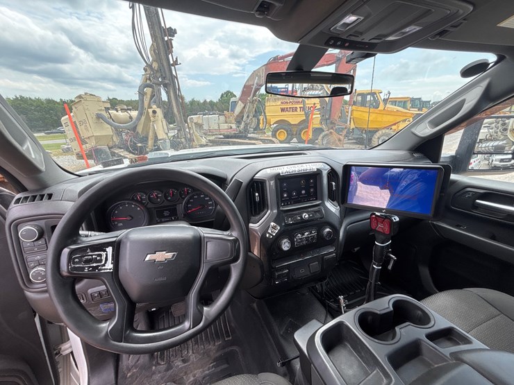#63-•-2020-chevrolet-silverado-pickup-truck-image-15