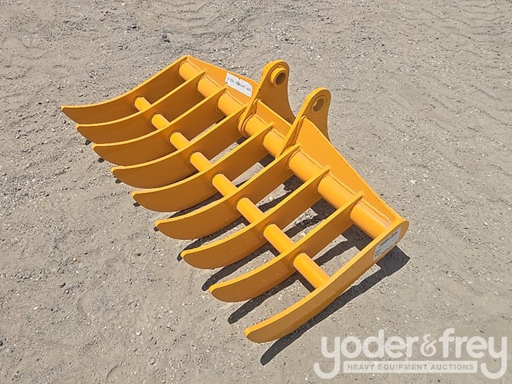 2026-caterpillar-305-image-1