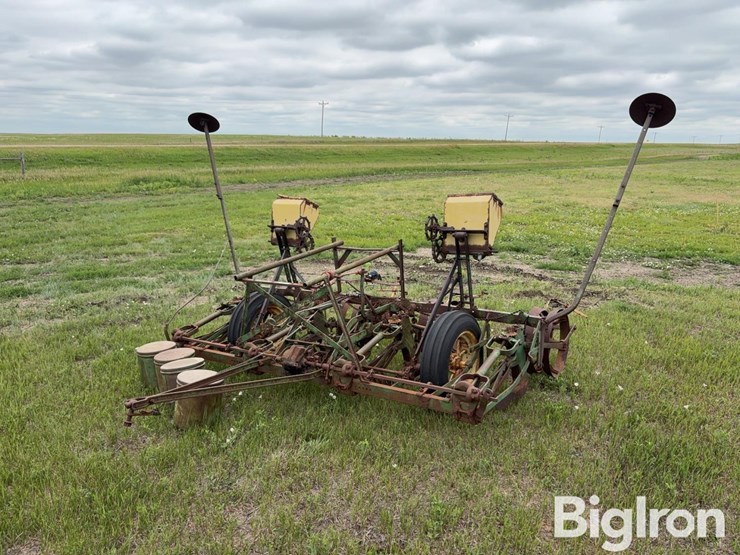 john-deere-4r30-planter-image-1