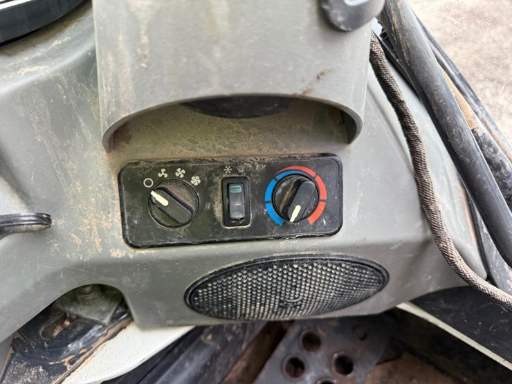 2018-bobcat-t650-image-27