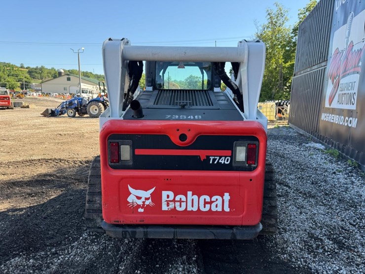 2019-bobcat-t740-image-3