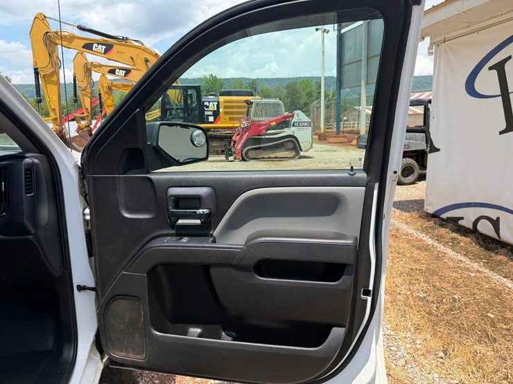 2019-chevrolet-silverado-1500-image-53