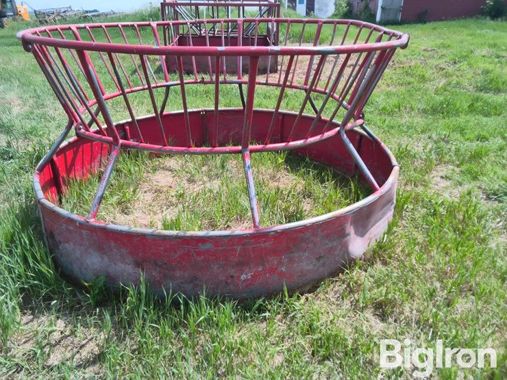 bale-feeder-image-8