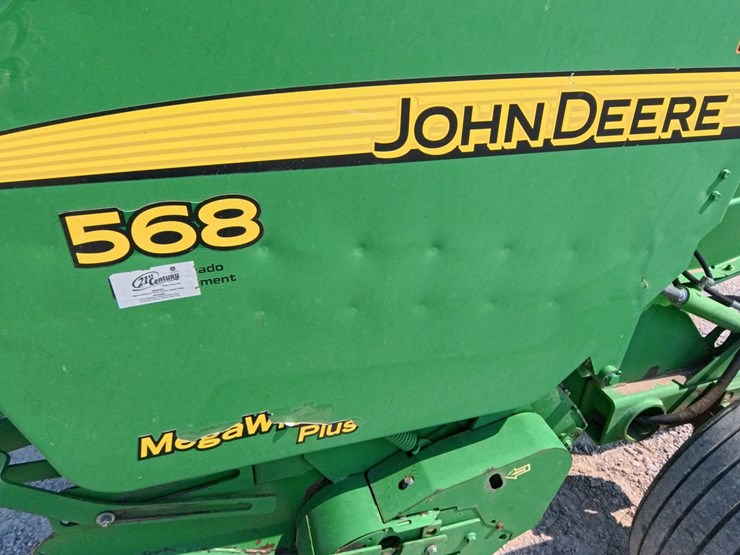 2009-john-deere-568-image-24