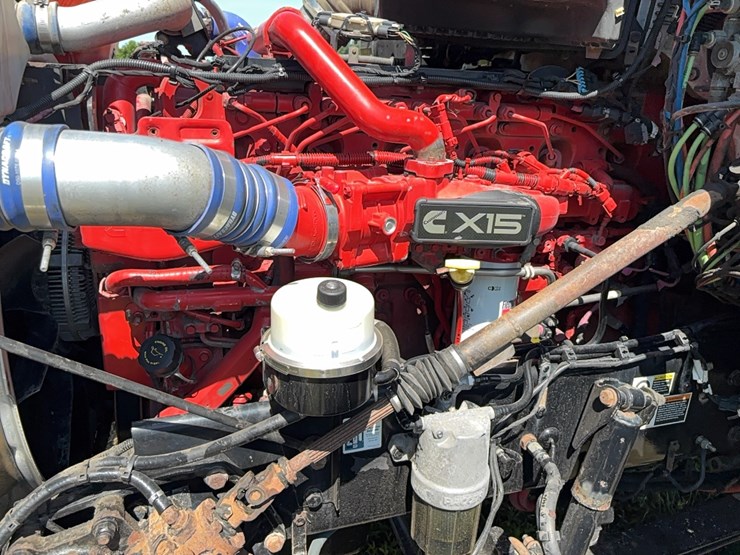 2021-kenworth-t880-image-5