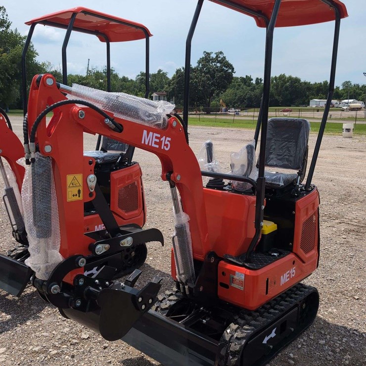 SDL Mini Excavator ME15