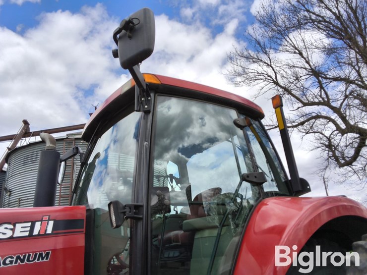 2009-case-ih-215-magnum-mfwd-tractor-image-14