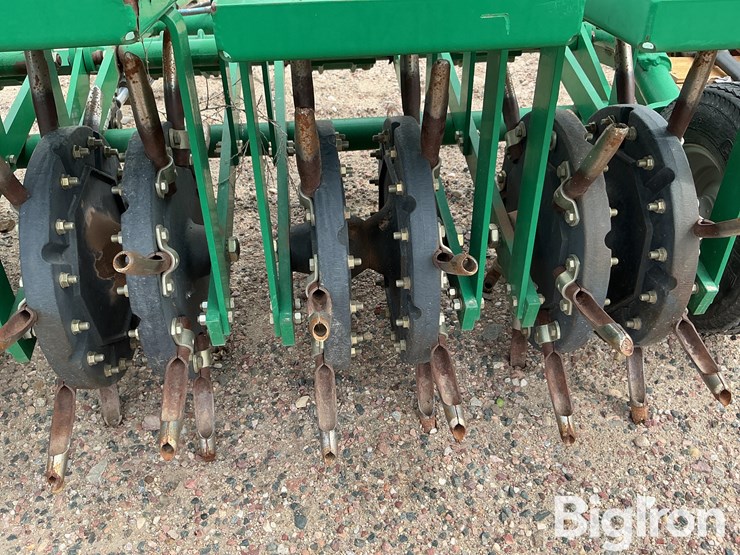 ryan-renovaire-tow-behind-aerator-image-14