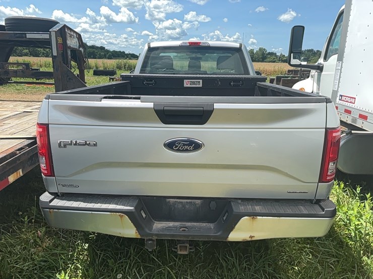 2017-ford-f150-image-5
