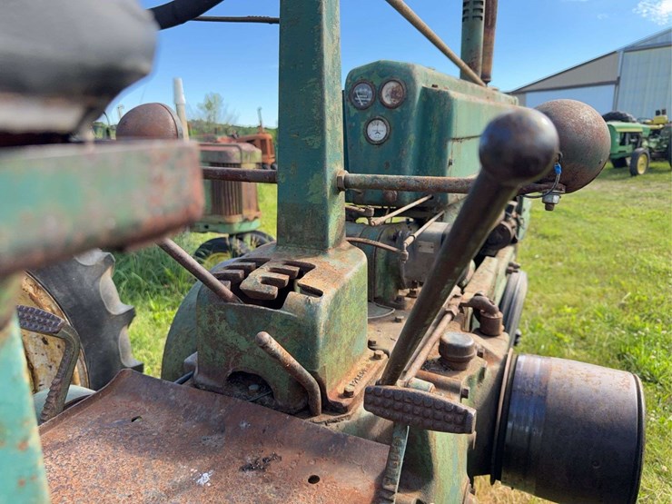 john-deere-model-b-image-18