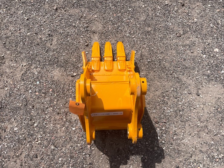 2026-caterpillar-305-image-6
