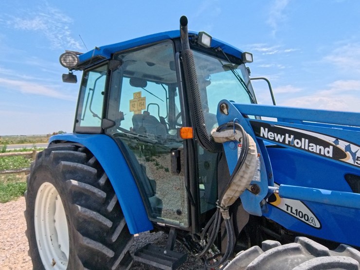 2004-new-holland-tl100a-image-67