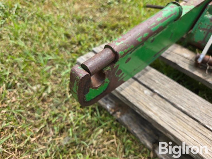 john-deere-8100-image-13
