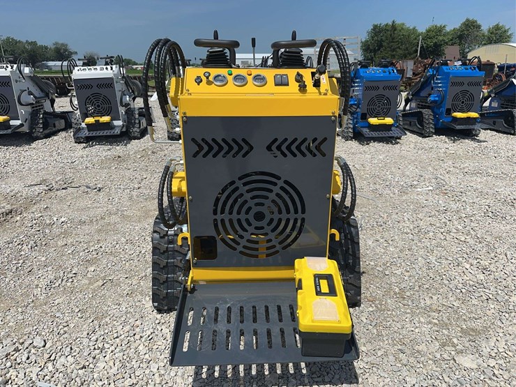 2026-zjg-zj-380-tracked-mini-skid-steer-loader-image-5