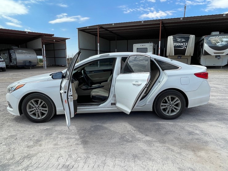 #160-•-2015-hyundai-sonata-(clean-tx-title)-image-34