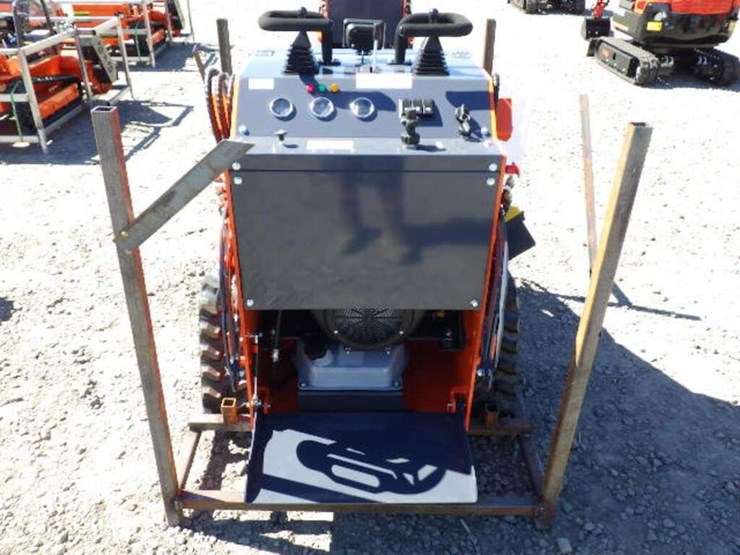 2026-tpm-t460-skid-steer-tracked-loader-image-9