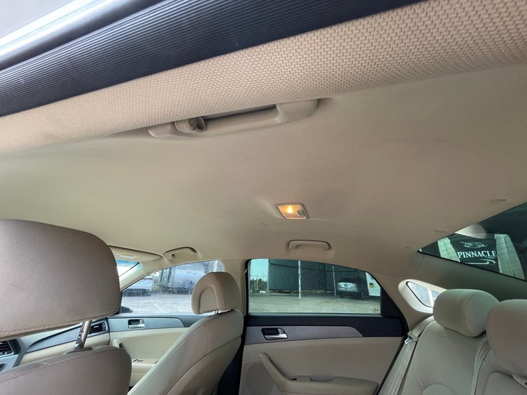 #160-•-2015-hyundai-sonata-(clean-tx-title)-image-60