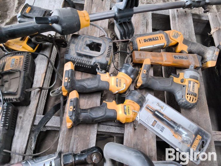 dewalt-misc-20v-tools-image-12