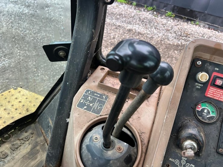 john-deere-310d-image-26
