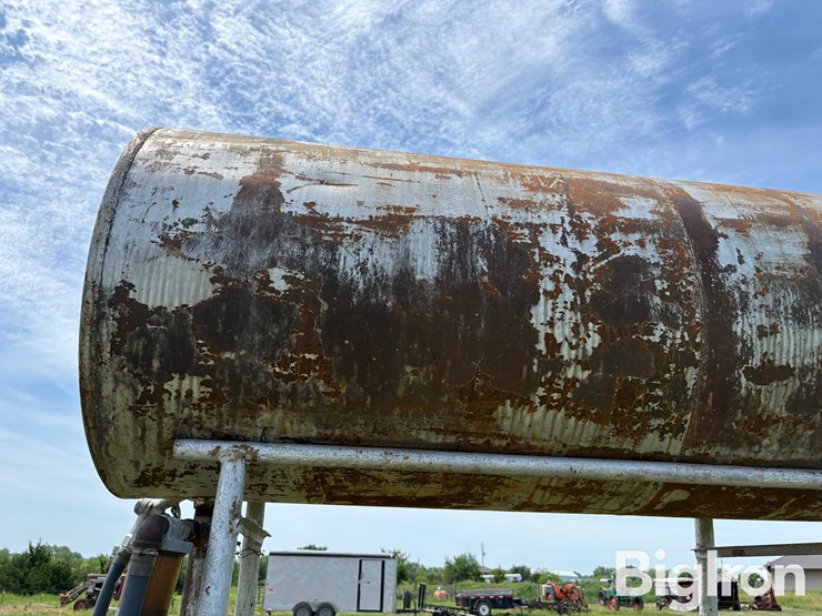 300-gal-fuel-barrel-w/stand-image-9