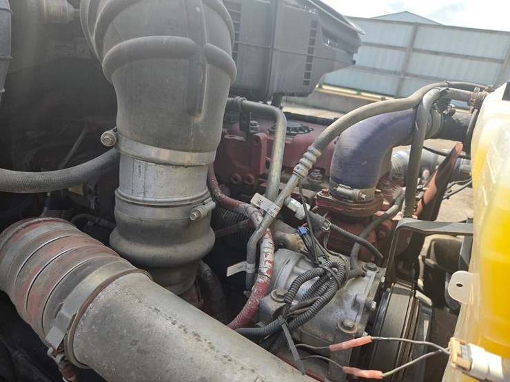 2015-kenworth-t680-image-78