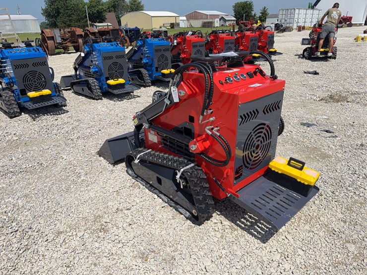 2026-zjg-zj-380-tracked-mini-skid-steer-loader-image-4